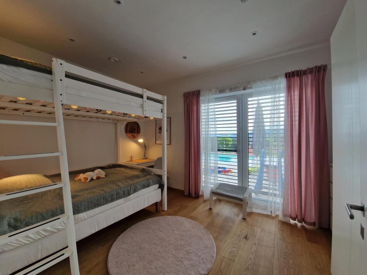 Traumhaus In Den Weinbergen - Max 8 Personen - Mit Self-Check-In Villa Sankt Stefan ob Stainz Bagian luar foto